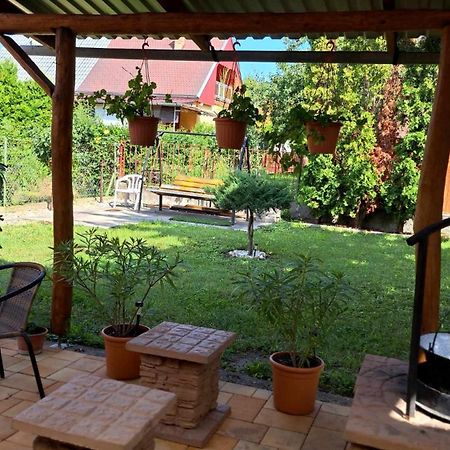 Zsory Furdo Lapartman Mezokovesd Lägenhet Szihalom Exteriör bild